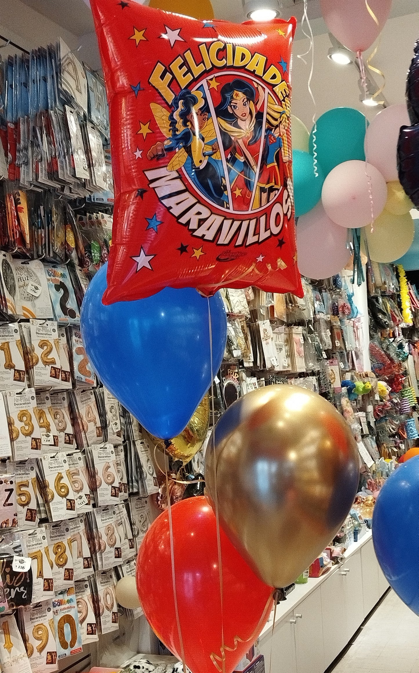 Globo Bouquets Mujer Maravilla